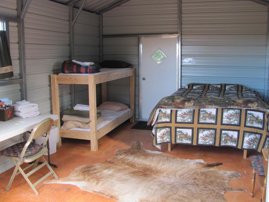 Lupine Cabin, Glamour Camping, Stunning Skies And Sunrise Views Monticello Eksteriør bilde